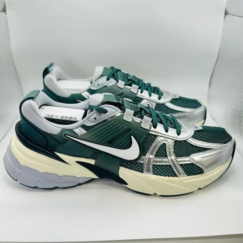 Nike V2K Run 'Vintage Green' Running Sneakers Low Top  | Men's Size 10 US | New